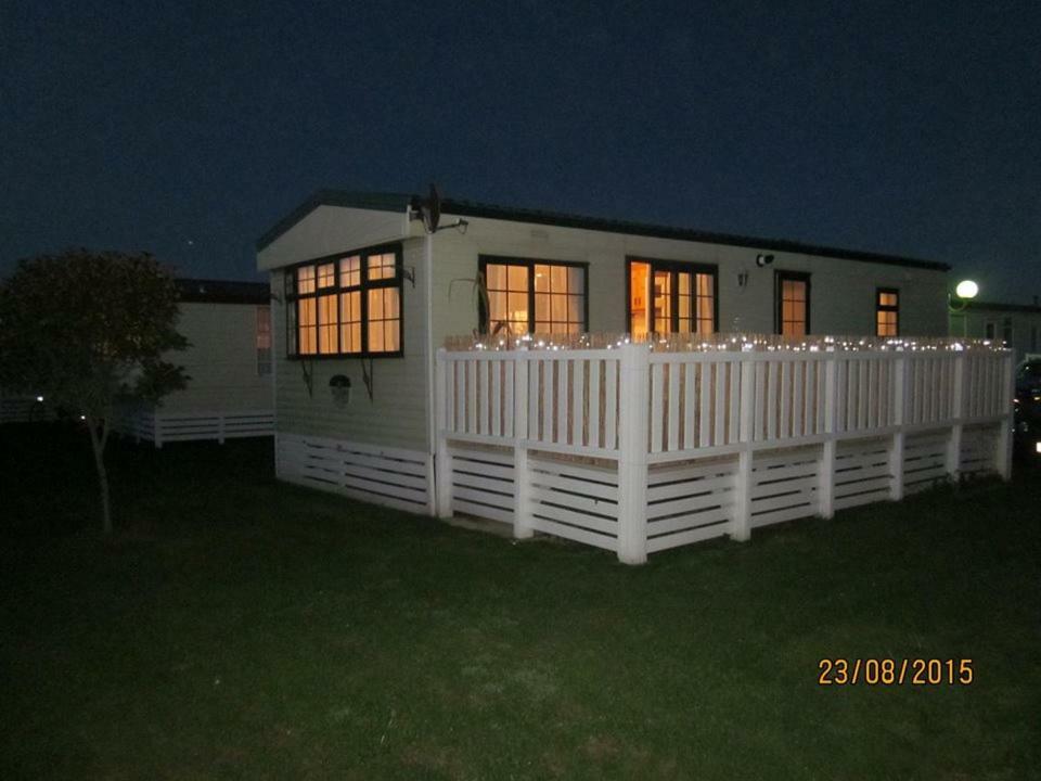 33 Beach Retreat Lodge Pevensey Bay Holiday Park Eksteriør billede