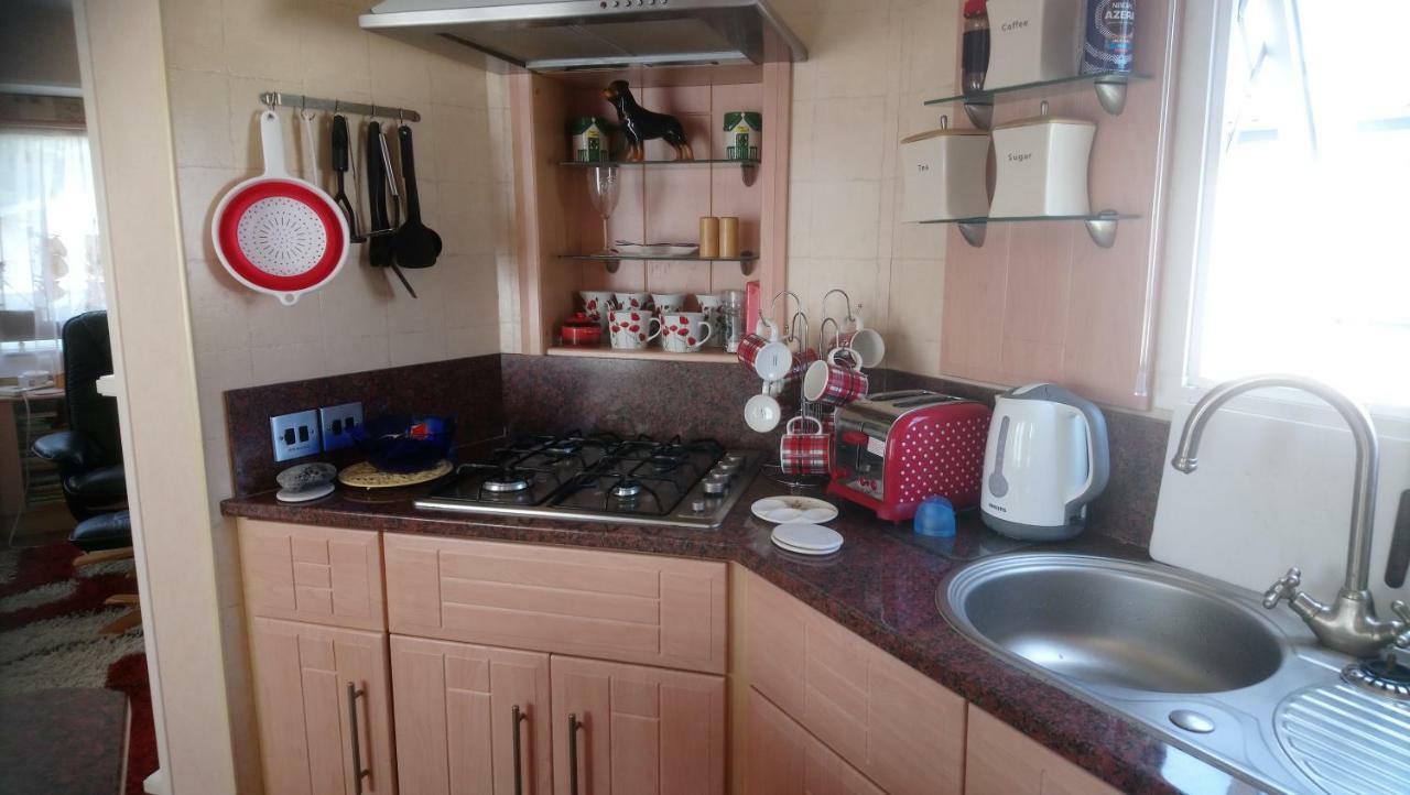 33 Beach Retreat Lodge Pevensey Bay Holiday Park Eksteriør billede