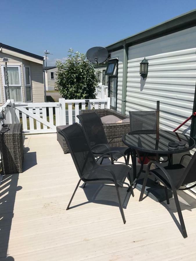 33 Beach Retreat Lodge Pevensey Bay Holiday Park Eksteriør billede